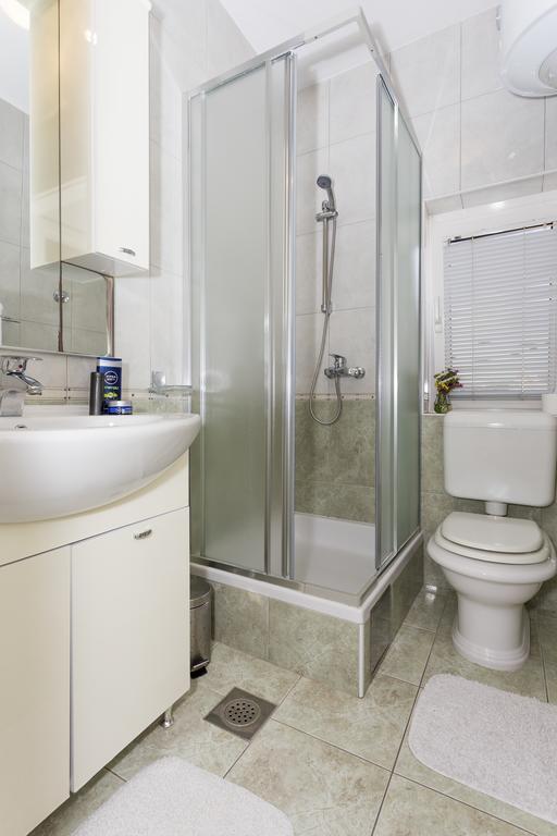 Ante Apartma Podstrana